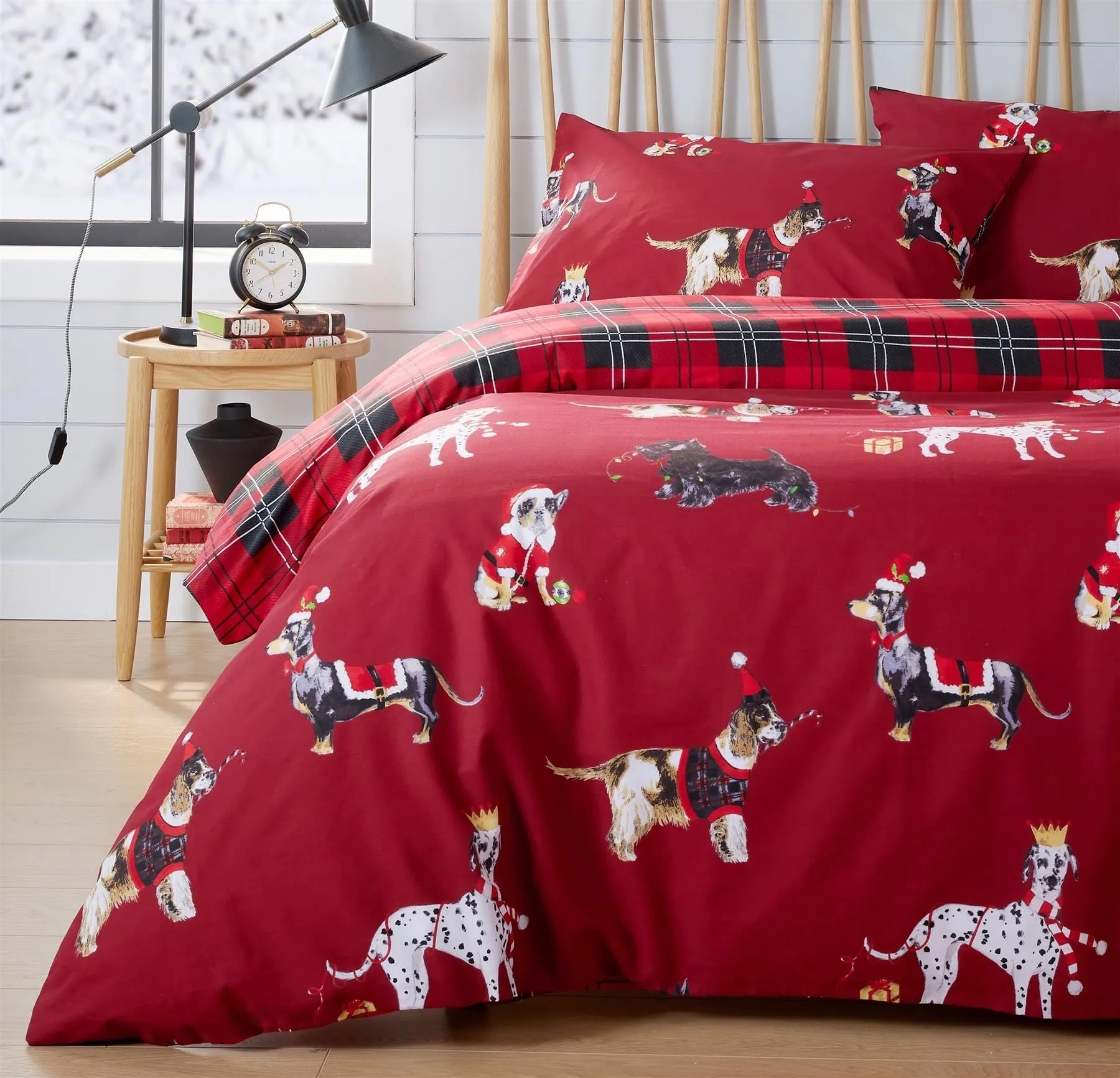 Christmas Dogs Reversible Cotton Rich Duvet Cover Set by OLIVIA ROCCO - Single, Double, King Sizes - Festive Holiday Bedding, OEKO-TEX Certified