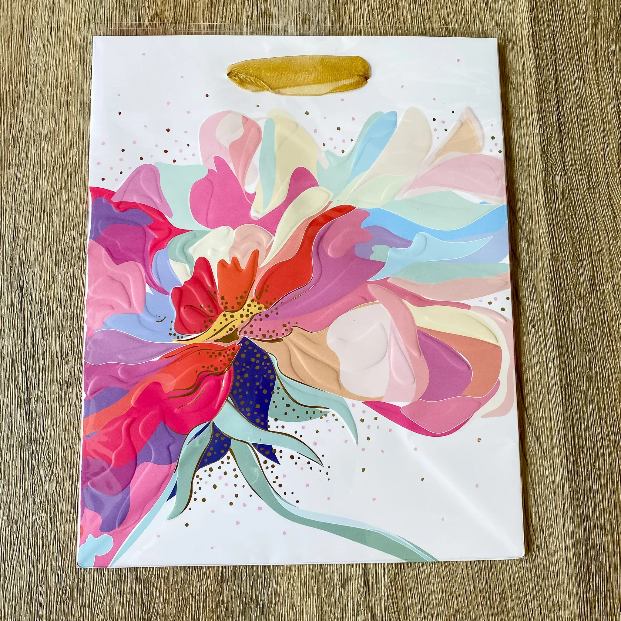 Magnificent Bloom Medium Gift Bag